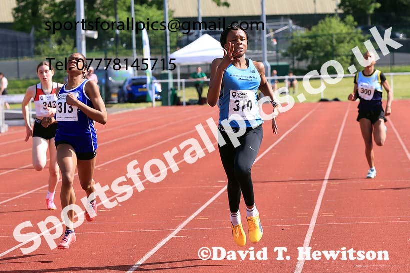 Girls Under-15s 200 metres, 2024 North Eastern Track and Field Champs., Middlesbrough.  Photo: David T. Hewitson/Sports for All Pics